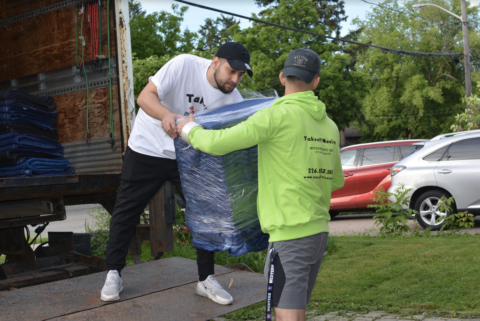 Mississauga moving